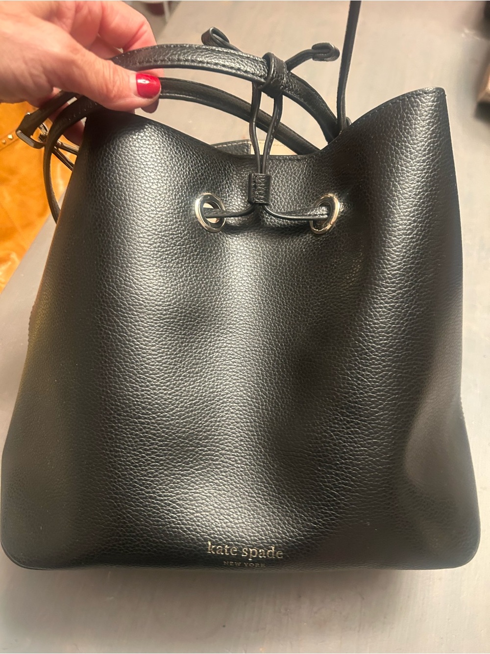 Kate spade bucket  ♠️